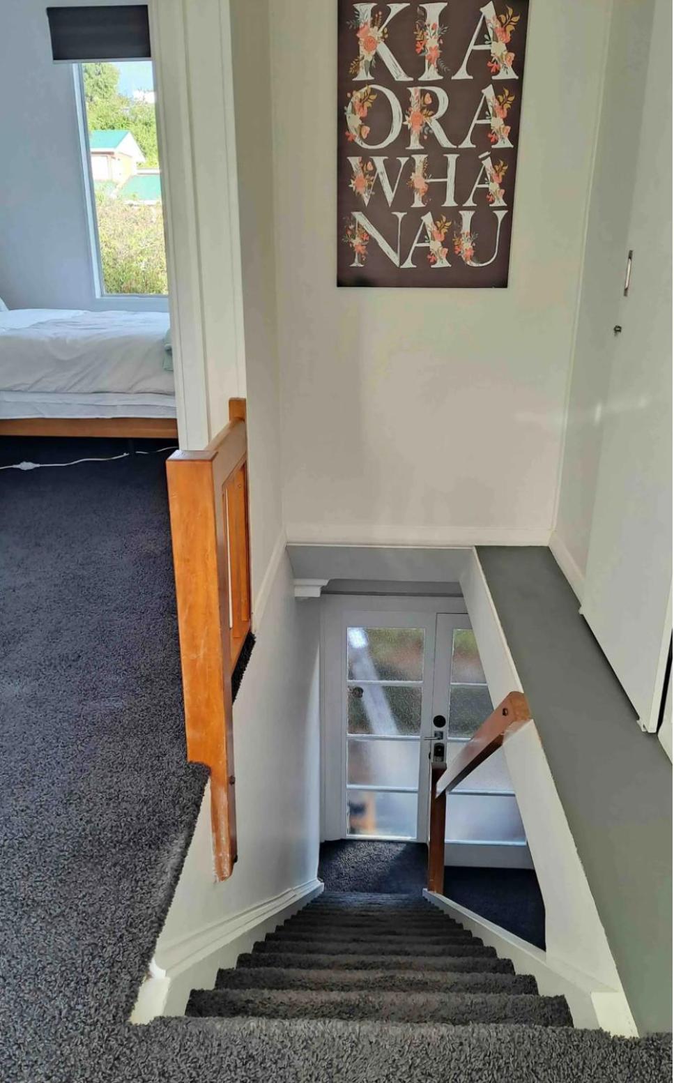 Upstair Cheerful Two Bedrooms Homestay Dunedin